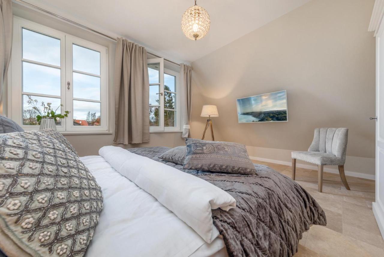 Traumhaus Unter Reet Apartment ซิงสท์ ภายนอก รูปภาพ