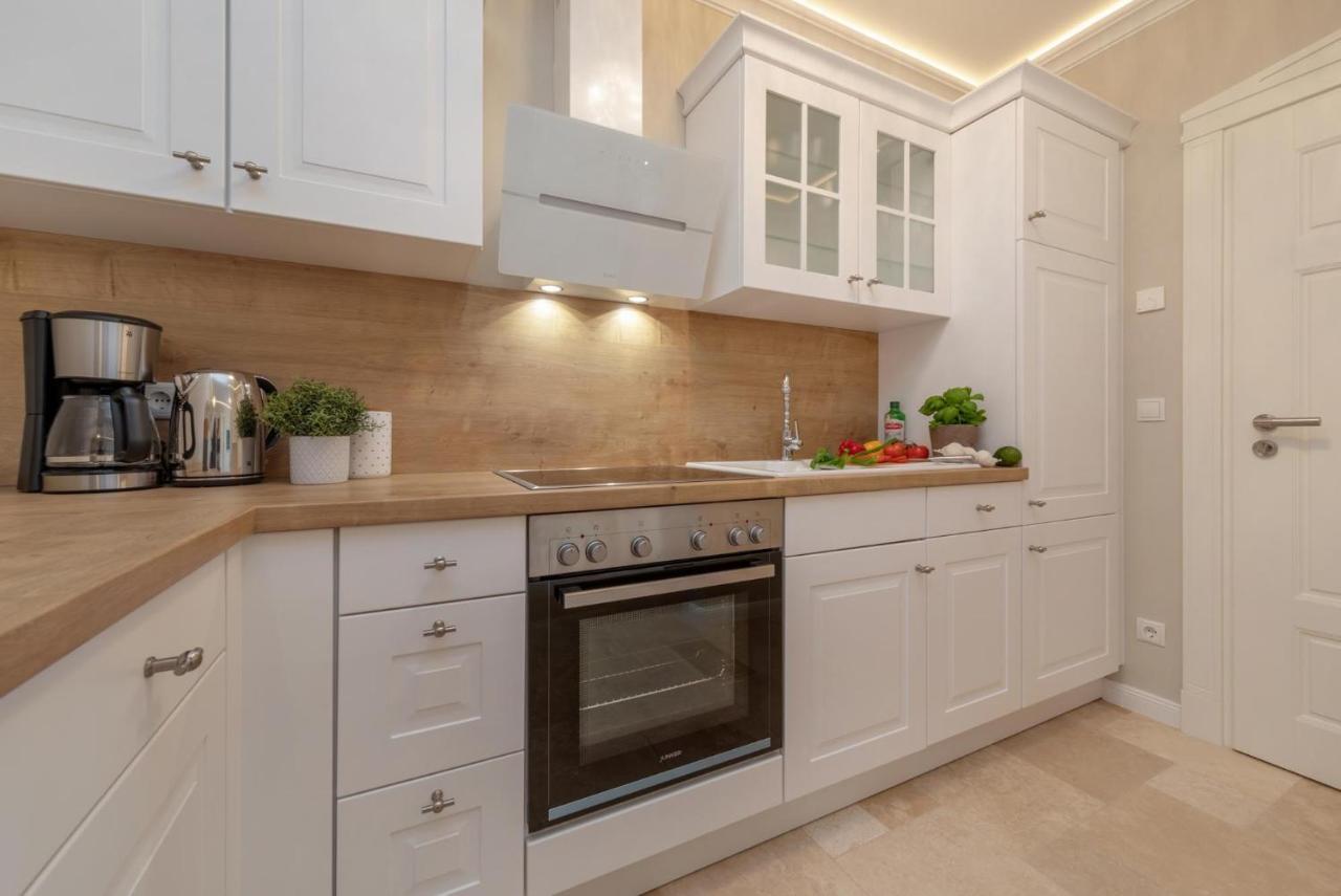 Traumhaus Unter Reet Apartment ซิงสท์ ภายนอก รูปภาพ