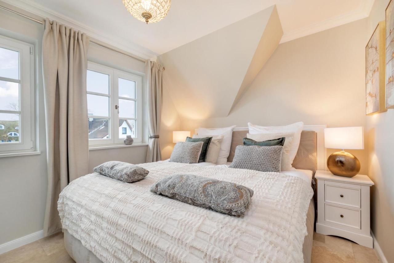 Traumhaus Unter Reet Apartment ซิงสท์ ภายนอก รูปภาพ